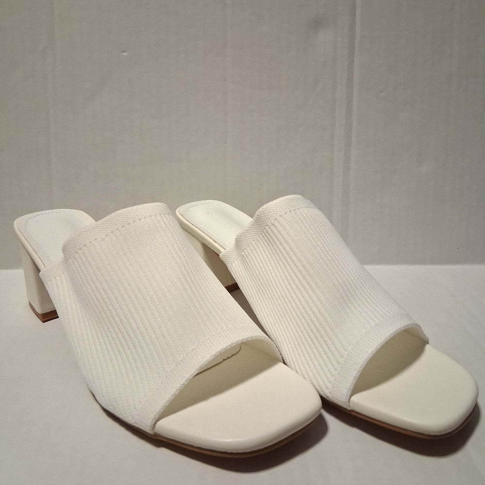 Cuccoo Heeled Mules NWT
